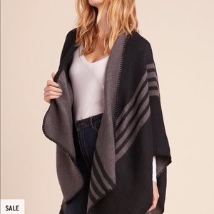 Sale!!! NWOT BB Dakota Poncho